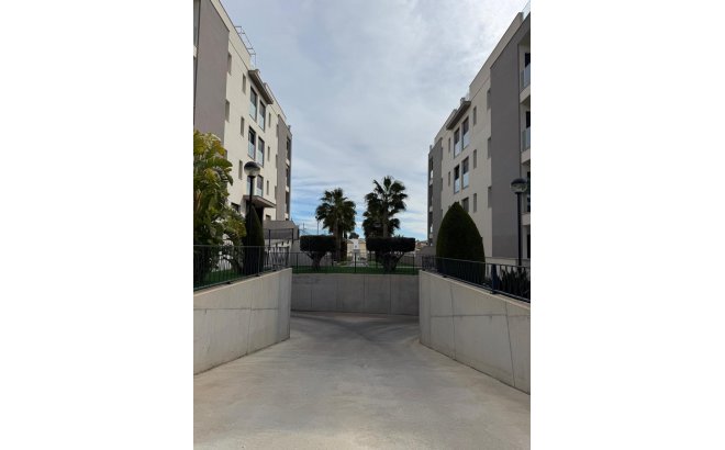 Revente - Appartement -
Villamartin - Costa Blanca