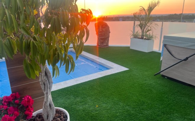 Herverkoop - Villa -
Los Montesinos - Costa Blanca