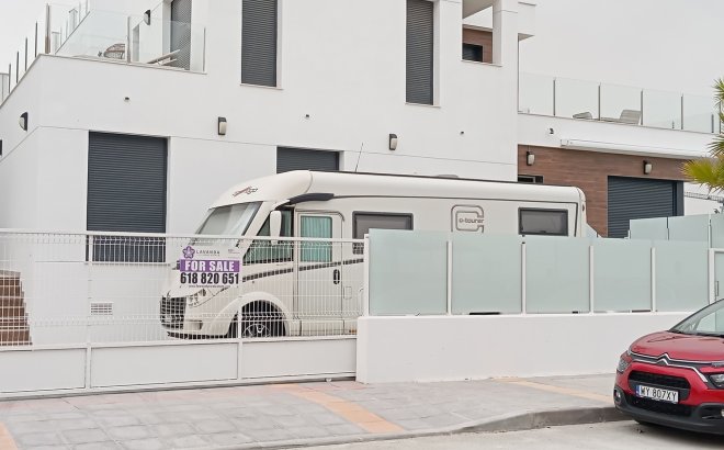 Herverkoop - Villa -
Los Montesinos - Costa Blanca