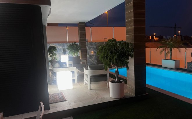 Herverkoop - Villa -
Los Montesinos - Costa Blanca
