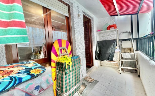 Herverkoop - Appartement -
Torrevieja - Playa de los Locos