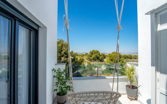 Herverkoop - Villa -
Villamartin - Costa Blanca