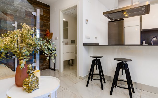 Herverkoop - Villa -
Villamartin - Costa Blanca