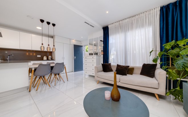 Herverkoop - Villa -
Villamartin - Costa Blanca
