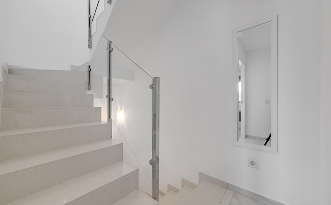 Herverkoop - Villa -
Villamartin - Costa Blanca