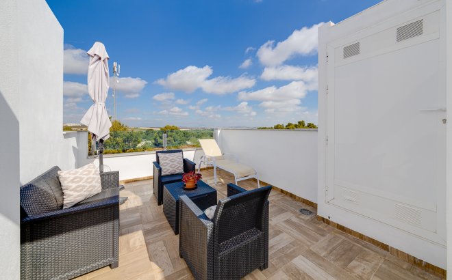 Herverkoop - Villa -
Villamartin - Costa Blanca