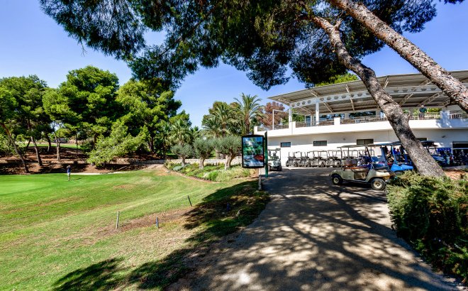 Herverkoop - Villa -
Villamartin - Costa Blanca
