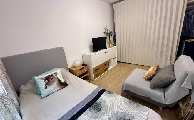 Herverkoop - Appartement -
Torrevieja - Centro