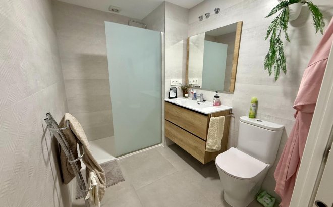 Herverkoop - Appartement -
Torrevieja - Centro