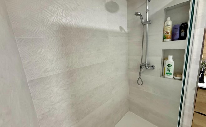 Herverkoop - Appartement -
Torrevieja - Centro