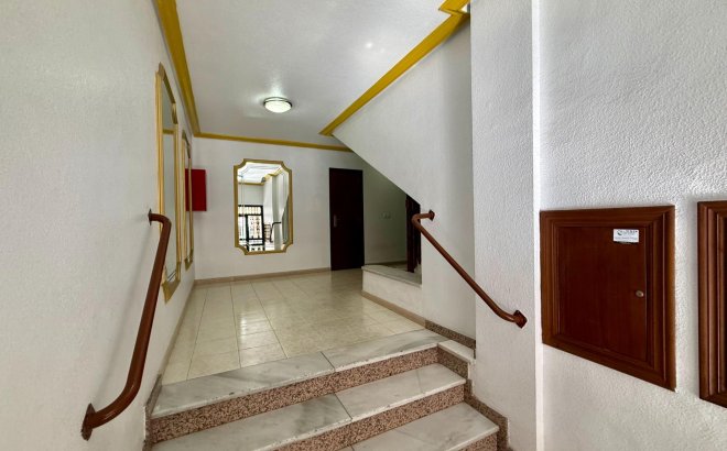 Herverkoop - Appartement -
Torrevieja - Centro