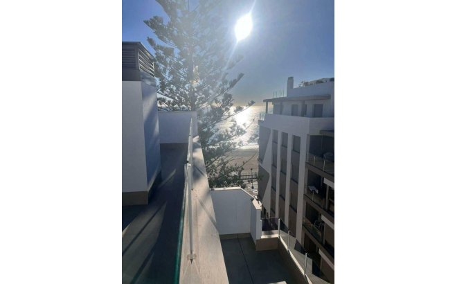 Herverkoop - Appartement -
Torrevieja - Playa de los Locos