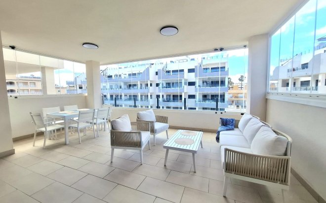 Revente - Appartement -
Orihuela Costa - Villamartín