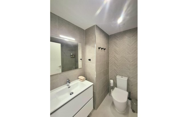 Revente - Appartement -
Orihuela Costa - Villamartín