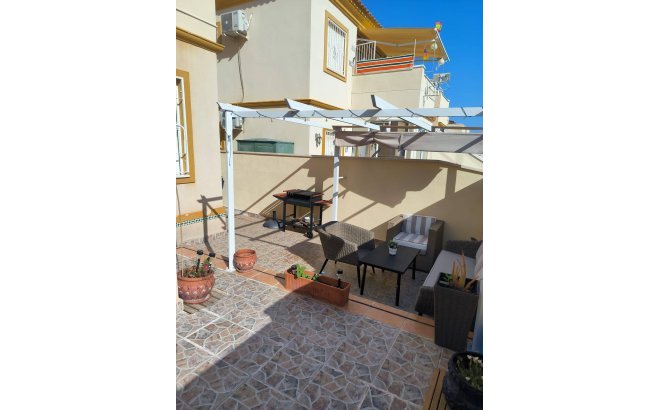Herverkoop - Bungalow -
Orihuela Costa - Playa Flamenca