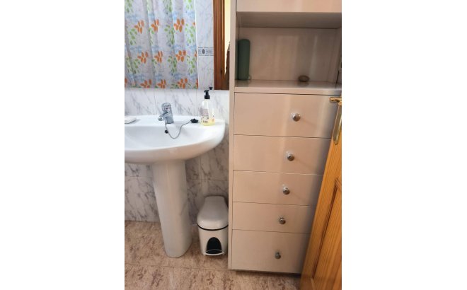 Herverkoop - Bungalow -
Orihuela Costa - Playa Flamenca