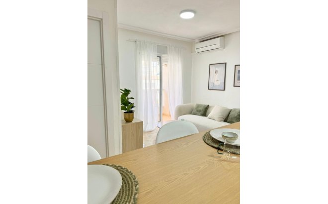 Herverkoop - Appartement -
Torrevieja