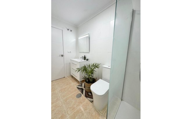 Herverkoop - Appartement -
Torrevieja