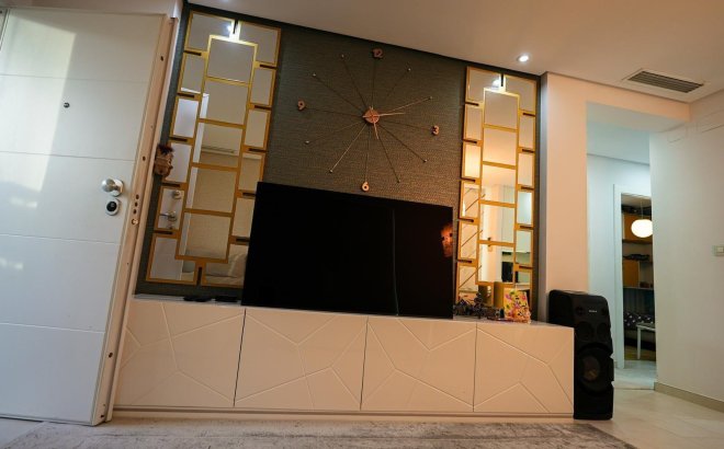 Herverkoop - Town House -
Torrevieja - Aguas Nuevas