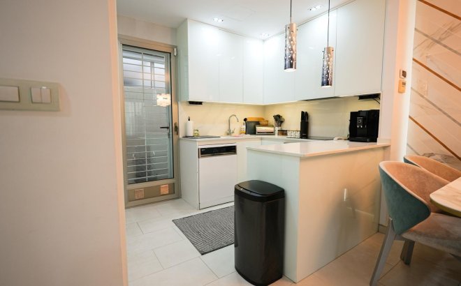 Herverkoop - Town House -
Torrevieja - Aguas Nuevas