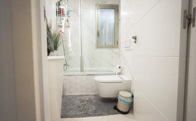 Herverkoop - Town House -
Torrevieja - Aguas Nuevas