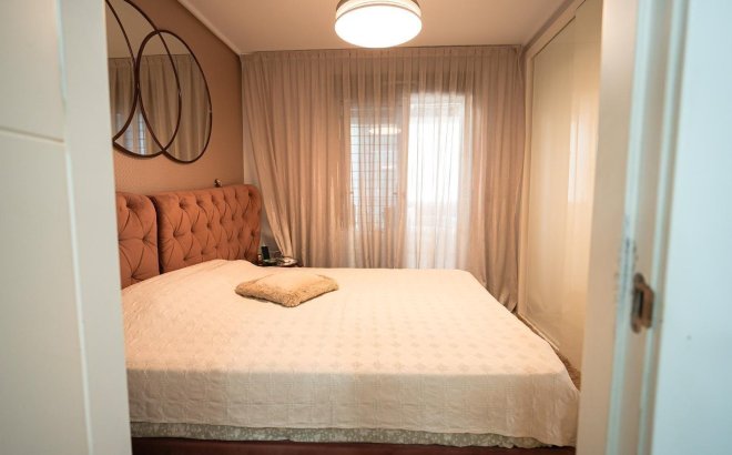 Herverkoop - Town House -
Torrevieja - Aguas Nuevas