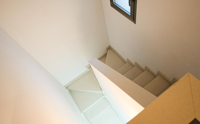 Herverkoop - Town House -
Torrevieja - Aguas Nuevas