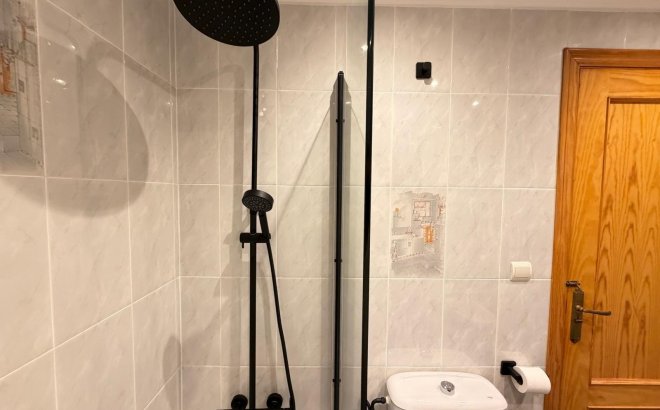 Herverkoop - Appartement -
Torrevieja - Playa de los Locos
