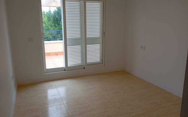 Herverkoop - Town House -
Mil Palmeras - Costa Blanca