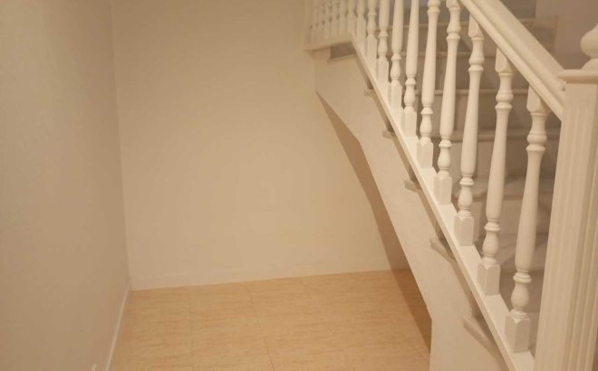 Herverkoop - Town House -
Mil Palmeras - Costa Blanca