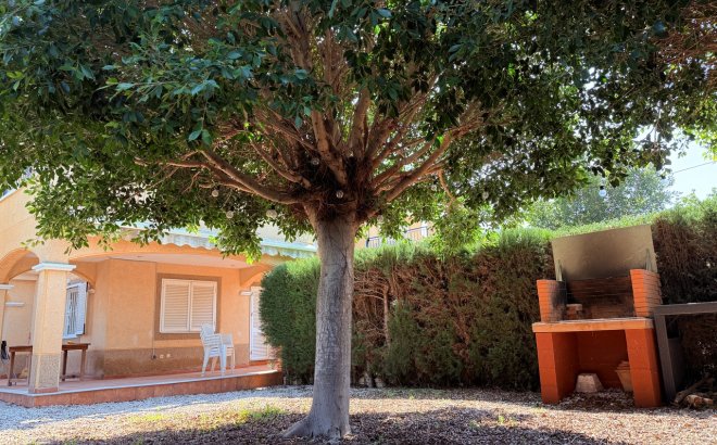 Herverkoop - Town House -
Mil Palmeras - Costa Blanca