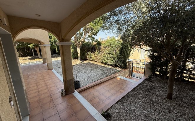 Herverkoop - Town House -
Mil Palmeras - Costa Blanca