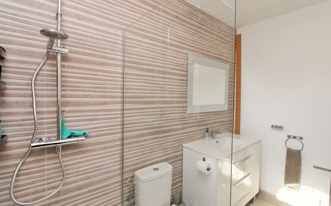 Herverkoop - Town House -
Villamartin - Costa Blanca