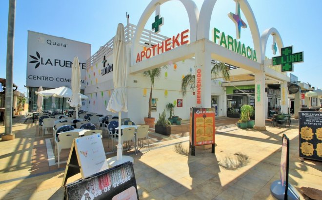 Herverkoop - Town House -
Villamartin - Costa Blanca