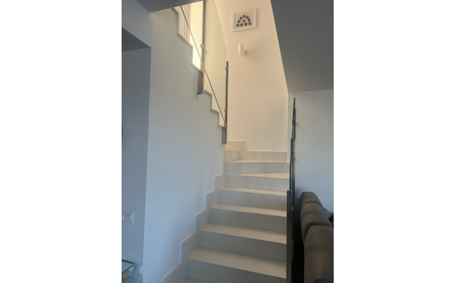 Herverkoop - Villa -
Los Montesinos - Costa Blanca