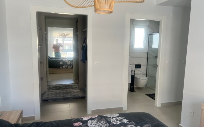 Herverkoop - Villa -
Los Montesinos - Costa Blanca