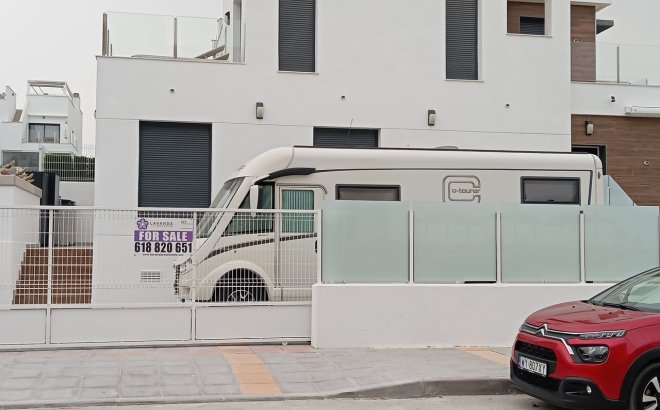 Herverkoop - Villa -
Los Montesinos - Costa Blanca