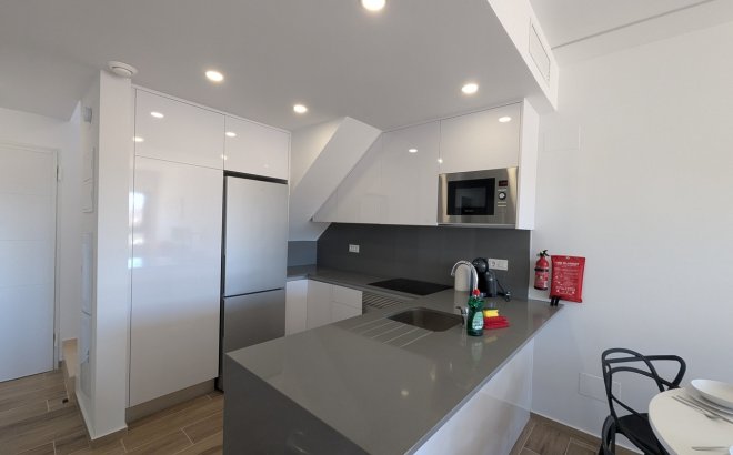 Herverkoop - Penthouse -
Villamartin - Costa Blanca