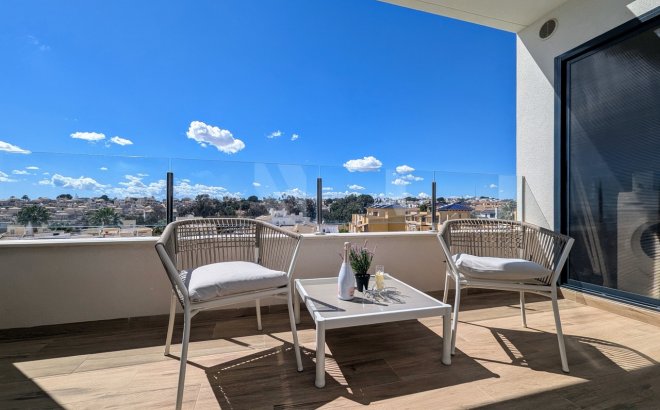 Herverkoop - Penthouse -
Villamartin - Costa Blanca