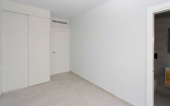 Herverkoop - Appartement -
Torrevieja - Costa Blanca