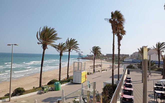 Herverkoop - Appartement -
Mil Palmeras - Costa Blanca