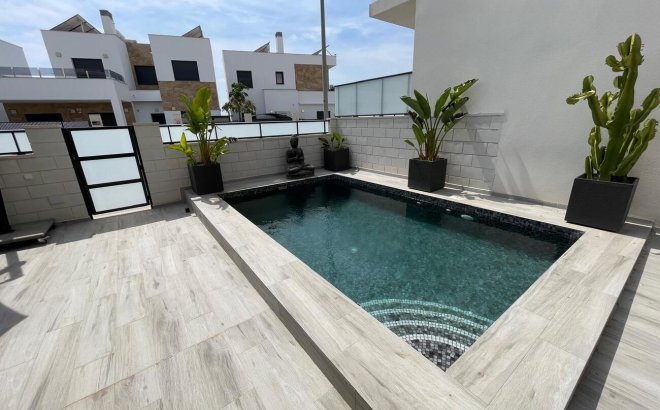 Resale - Villa -
Benijofar