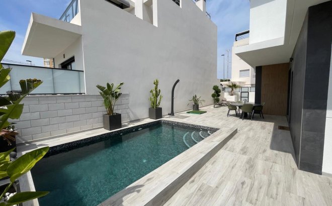 Resale - Villa -
Benijofar