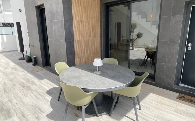 Resale - Villa -
Benijofar