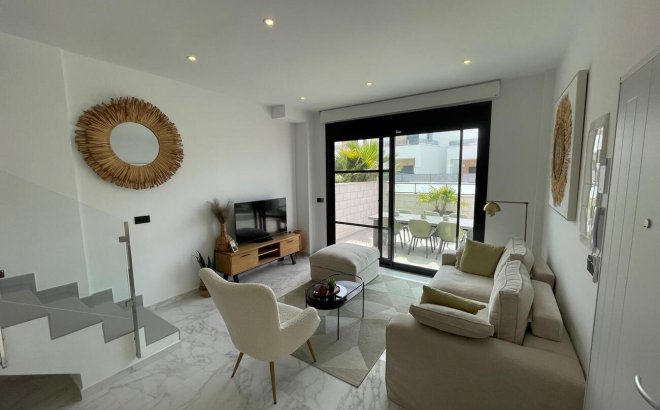 Resale - Villa -
Benijofar