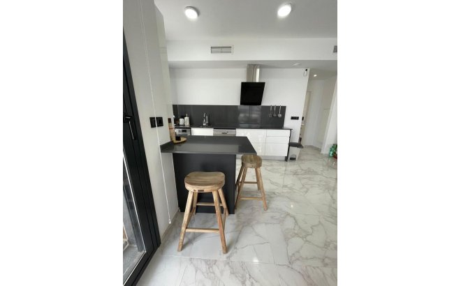 Resale - Villa -
Benijofar
