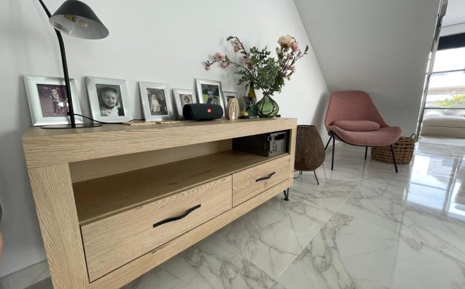 Resale - Villa -
Benijofar