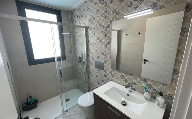 Resale - Villa -
Benijofar