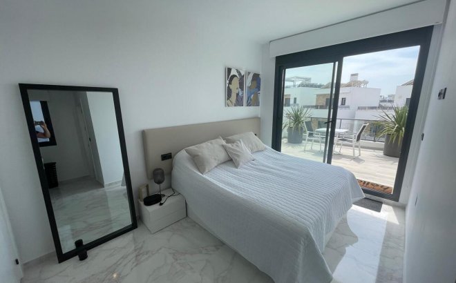 Resale - Villa -
Benijofar