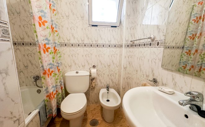 Revente - Appartement -
Orihuela Costa - Costa Blanca